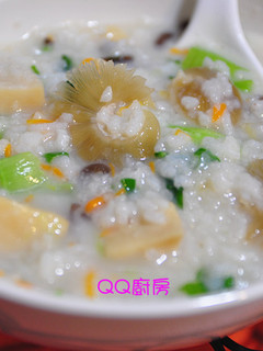 牛奶魚翅鮑魚粥 的食譜成品照片