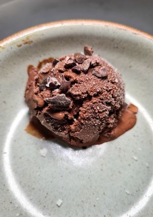 Una foto de Sorbete de chocolate al mezcal