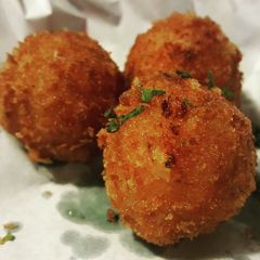 A picture of Crispy Cheese Balls.