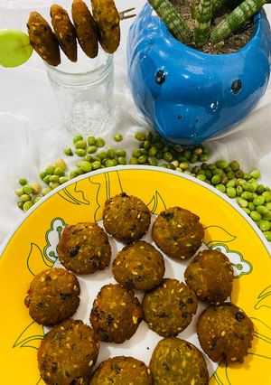 ઢેખરા (dhekhra recipe in gujarati) રેસીપી મુખ્ય ફોટો