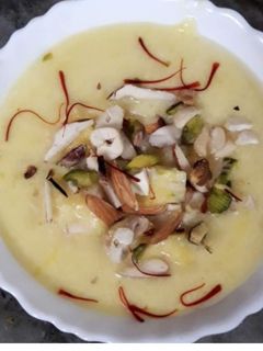मैंगो फिरनी (Mango phirni recipe in hindi) रेसिपी मुख्य फोटो