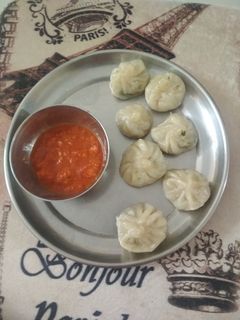 मोमोज (Momos recipe in hindi) रेसिपी मुख्य फोटो