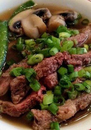 A picture of Beef Udon.