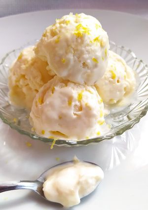 Una foto de Helado Crema De Limón