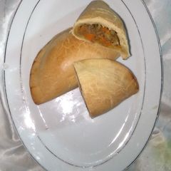 A picture of Baked meat pie.