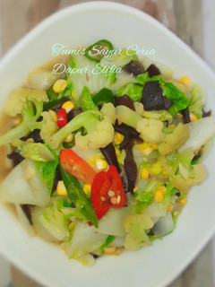 Foto resep Tumis sayur sawi putih jamur kuping campur campur ceria