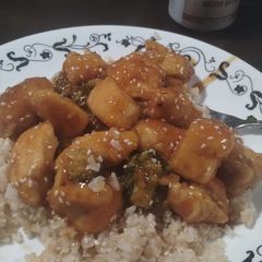 A picture of Orange Chicken GF DF.