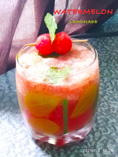 A picture of Watermelon Lemonade.