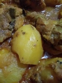 চিকেন কারি (chicken cury recipe in Bengali) রেসিপির প্রধান ছবি