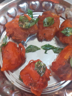 சிக்கன் பகோடா (chicken pakoda recipe in tamil) செய்முறை முக்கிய புகைப்படம்