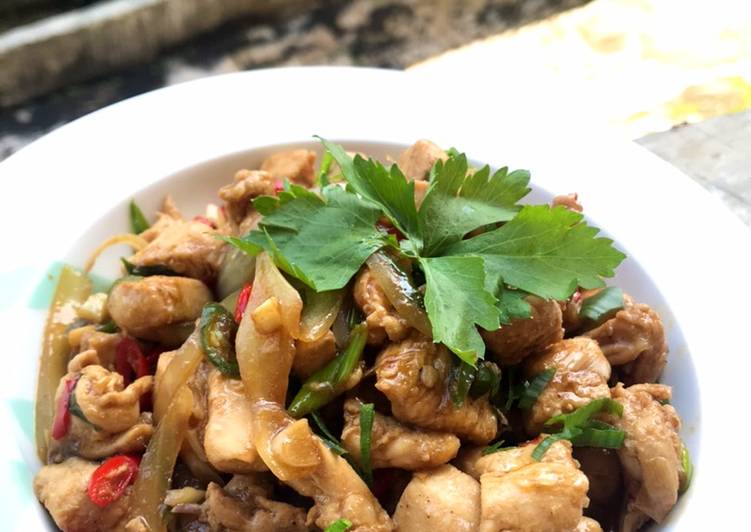 Ayam goreng saus mentega�?�