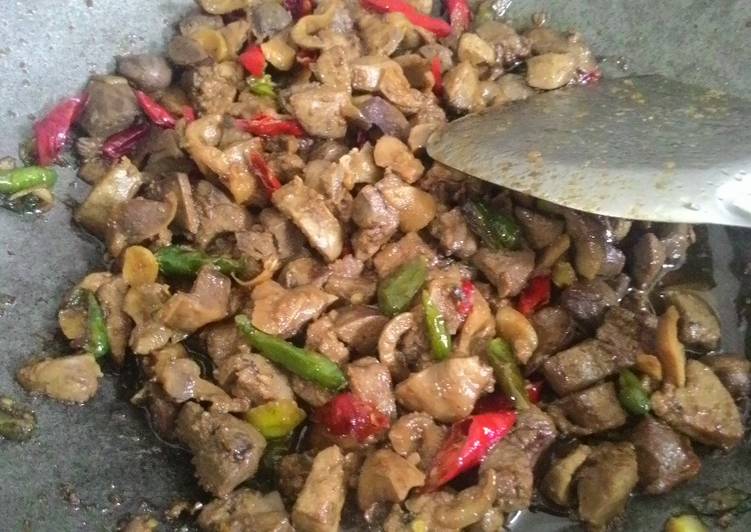 Resep Oseng Ati dan Ampela ayam pedas manis (bahan super simple), Menggugah Selera