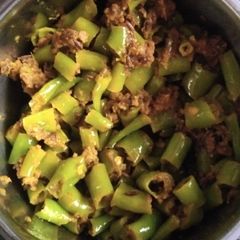 A picture of Masala mirch.