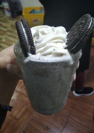 Una foto de Milkshake de oreo con crema de leche