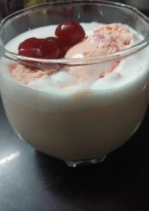 A picture of Ice cream shot.