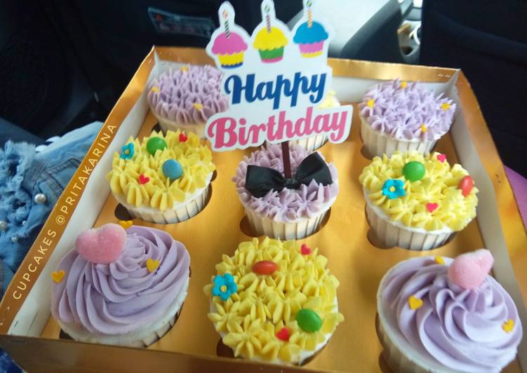 Resep: Vanilla Cupcakes for Birthday yang Gurih