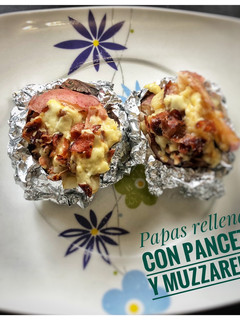 Una foto de Papas rellenas con Panceta y Muzzarella