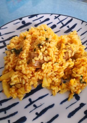 Una foto de Arroz con choco y lomo de atún