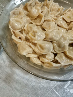 Una foto de Tortellini de carne caseros. La receta de la abuela!
