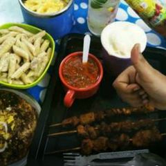 A picture of Chicken Satay With Tangy Peanut Sauce.