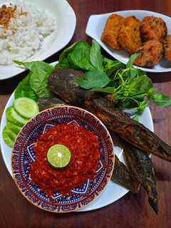 Foto resep Pecel Lele dan sambal lamongan