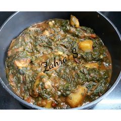 A picture of Paalak Aloo.