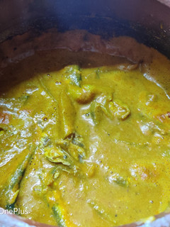 மாங்காய் மத்தி மீன் குழம்பு (Maankaai maththi meen kulambu recipe in tamil) செய்முறை முக்கிய புகைப்படம்
