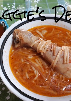 Una foto de Sopa de fideo con pollo