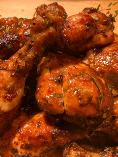 Una foto de Muslitos de pollo al Jack Daniel’s