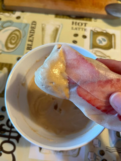 A picture of Fruit spring rolls.