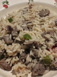 Una foto de Mollejas de pollo con arroz