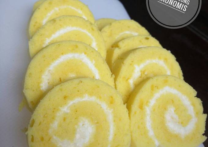 Resep Bolu Gulung Kukus Ekonomis 1 Telur Oleh Pawon Njowo - Cookpad Resep Bolu Gulung Kukus Ekonomis 1 Telur Oleh Pawon Njowo - Cookpad