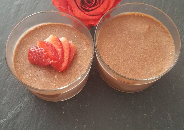 La Délicieuse Recette du Mousse au chocolat glacé