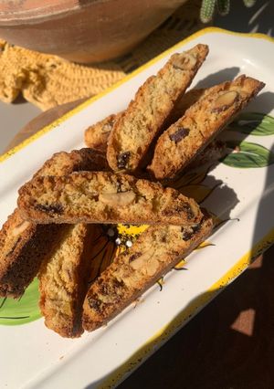 Foto di Cantucci frutta secca e uvetta