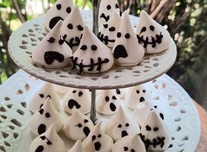 Una foto de Merenguitos fantasmas