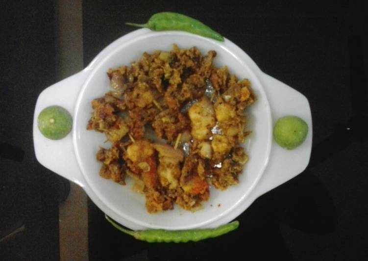 Ginger garlic sauce with magic prawns pick