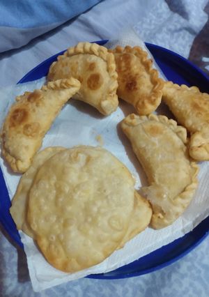 Una foto de Masa para empanadas fritas