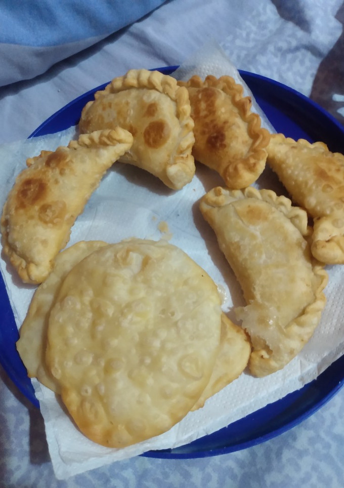 Una foto de Masa para empanadas fritas