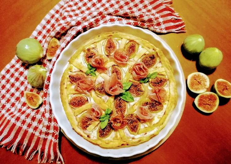 Crostata salata ricotta, fichi e prosciutto crudo