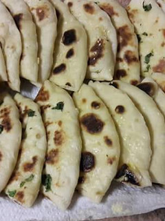 A picture of Naan.