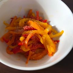 A picture of Sweet pepper kinpira.