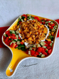 عکسی از دستور سالاد مرغ رژیمی