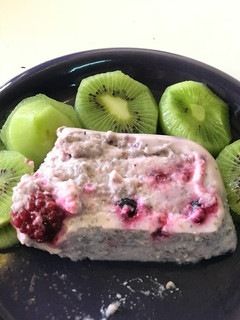 Una foto de Flan de frutas del bosque fit“Refréscate sin azúcar”