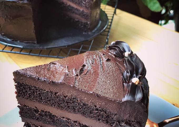 Chocolate Blackout Cake