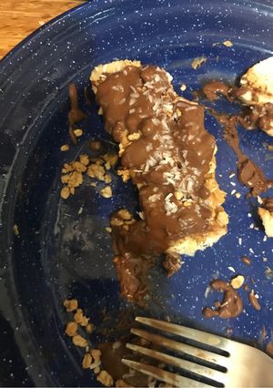 A picture of Chocolate covered banana granola.