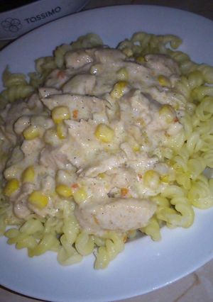 Tejszínes-kukoricás csirkemellragu recept fotója