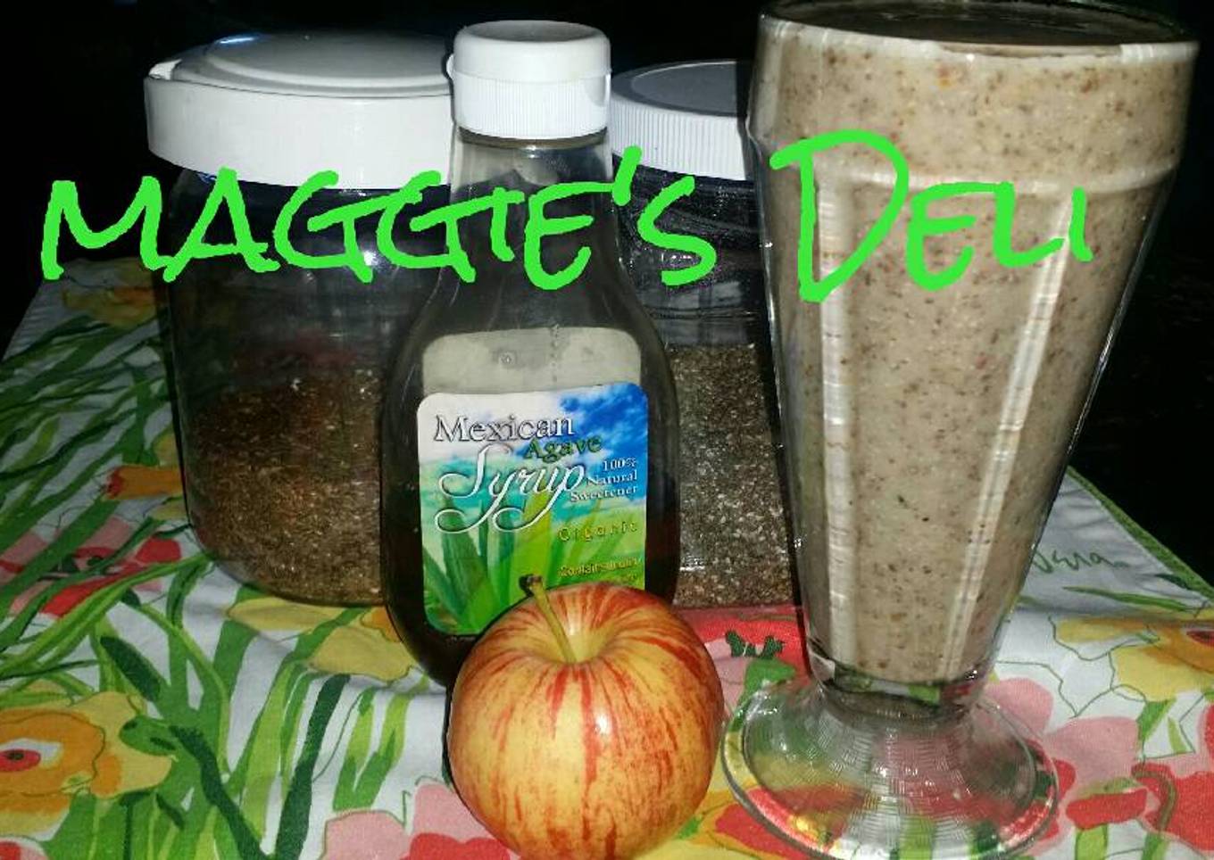 Licuado de manzana, avena chía y linaza