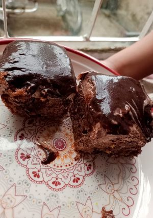 A picture of Hobnob style chocolate cake 🎂🎂🍫🍫.