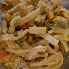 A picture of Creamy chicken noodle bake.