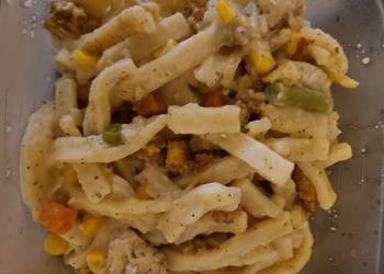 Easiest Way to Make Tasty Creamy chicken noodle bake